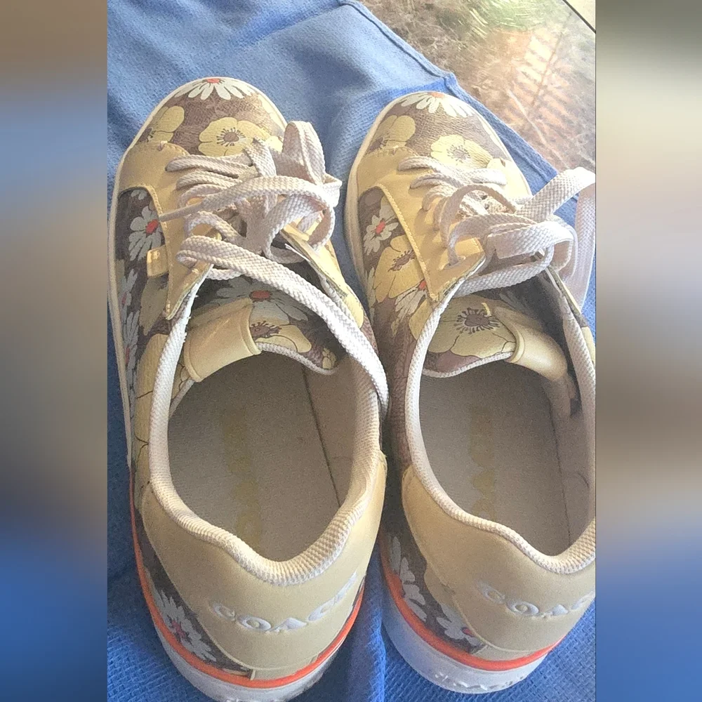 Coach Floral Brown and Cream Sneakers Size 10 mens - Picture 5 of 7
